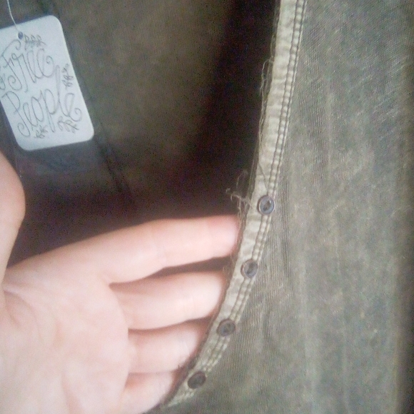 New Free People Santa Cruz Henley Distressed Acid Wash Lagenlook Style Shirt Top - Picture 6 of 16